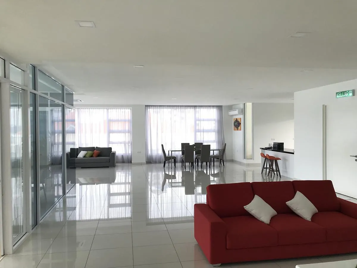 Apartamento Five One 8 Residence George Town