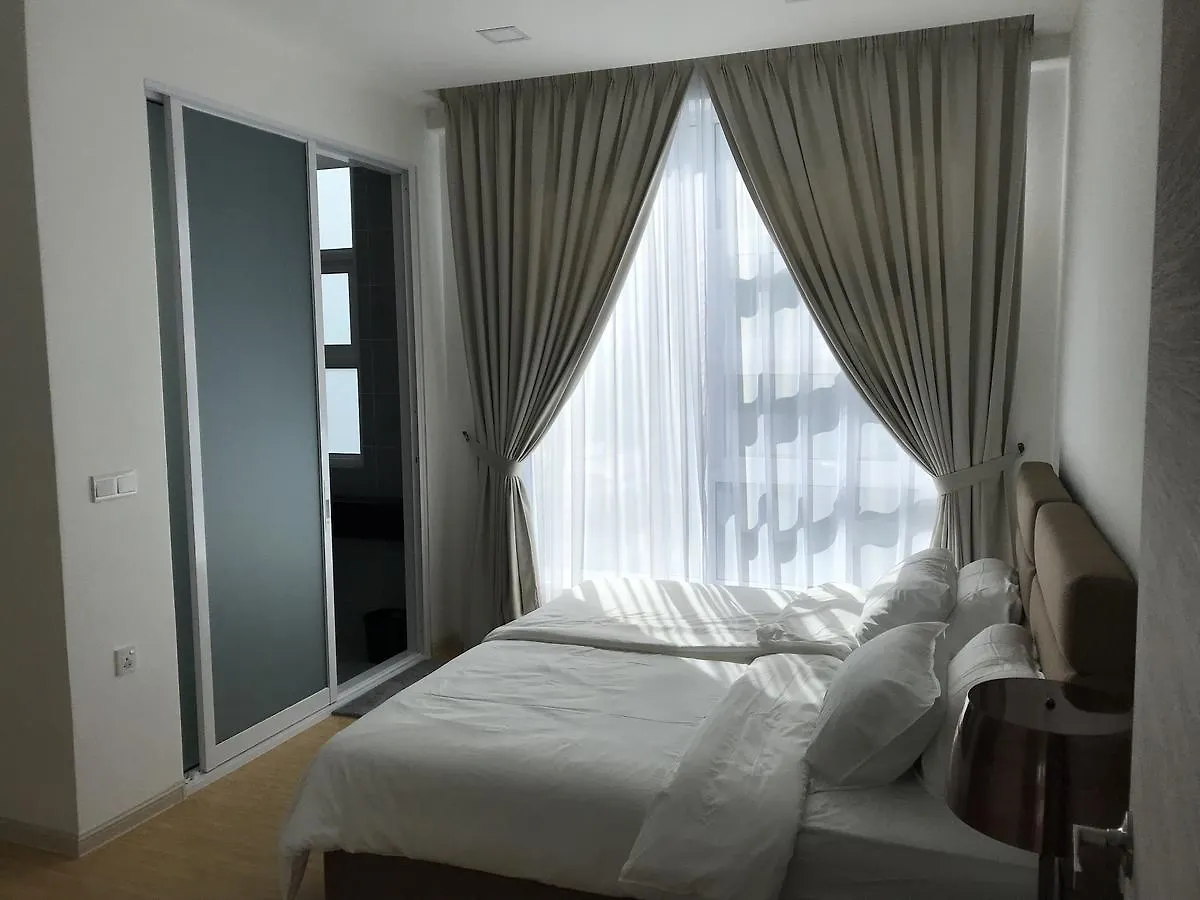 Five One 8 Residence George Town Apartamento