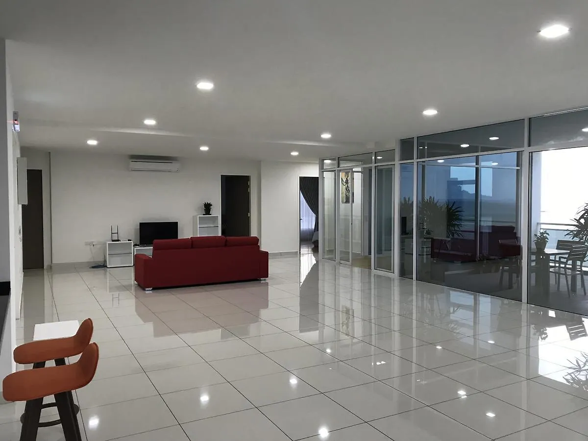 Five One 8 Residence George Town 0*,  Malasia