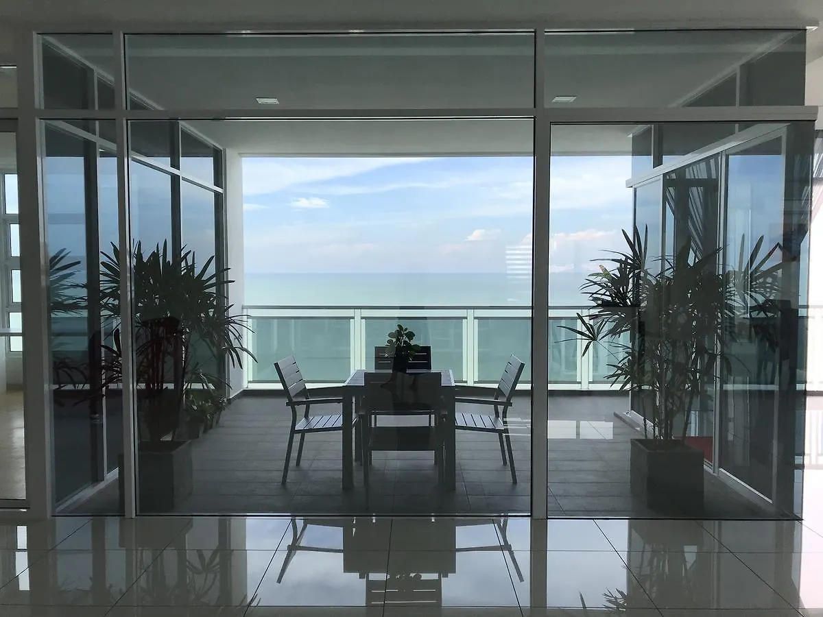 Five One 8 Residence 조지타운 0*,  말레이시아
